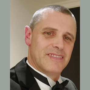 Simon founder of Draig Creations